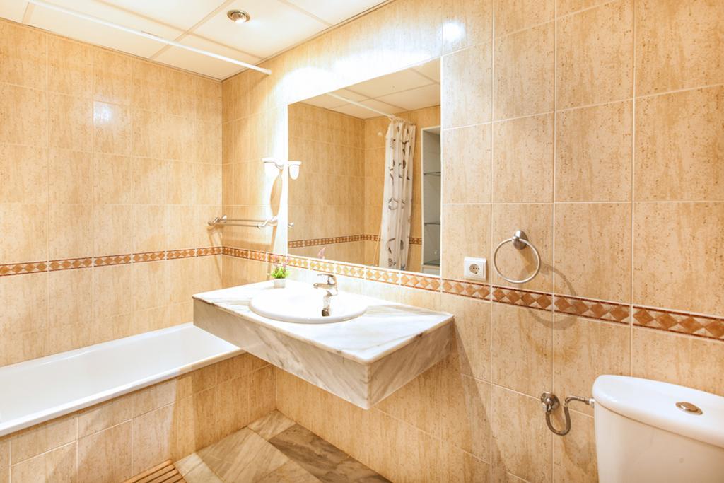 2035-Lovely 1 Bedrooms Sea View Apartment Manilva Kültér fotó
